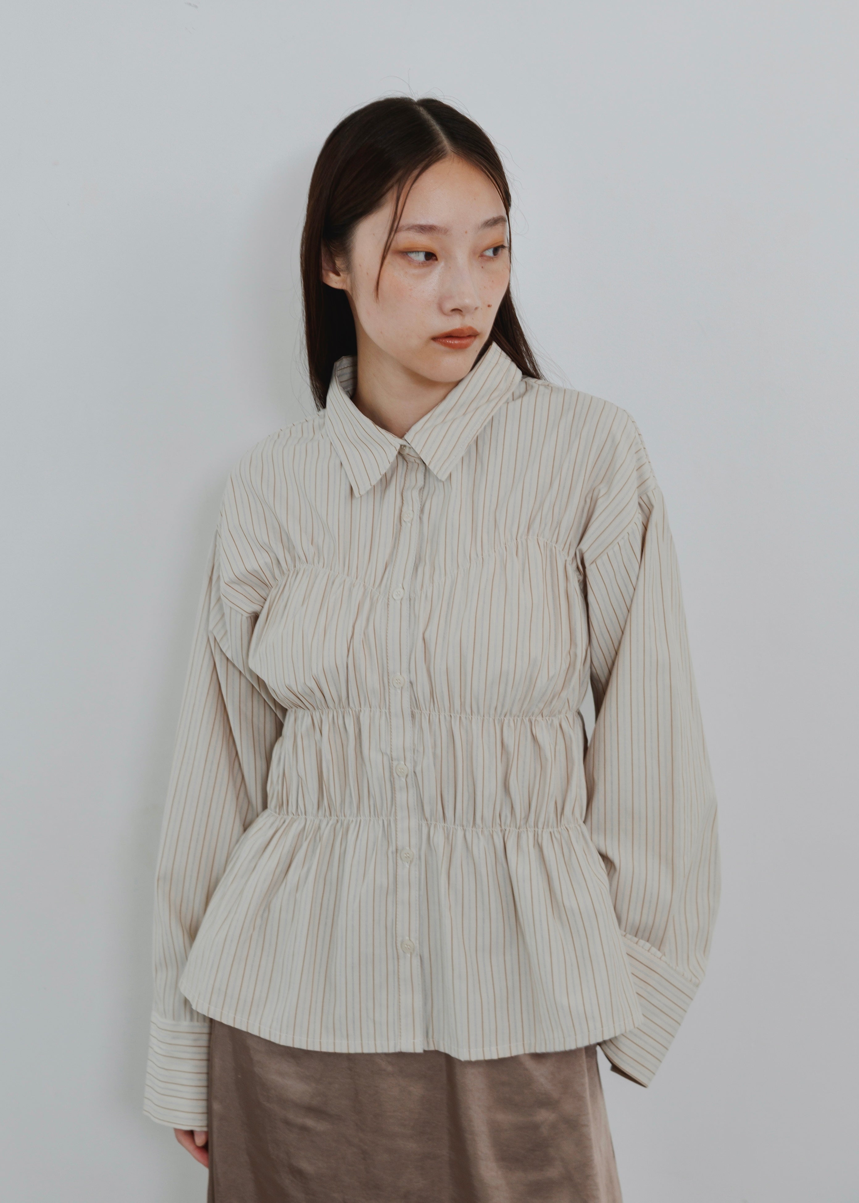 STRIPE SHIRRING SHIRT