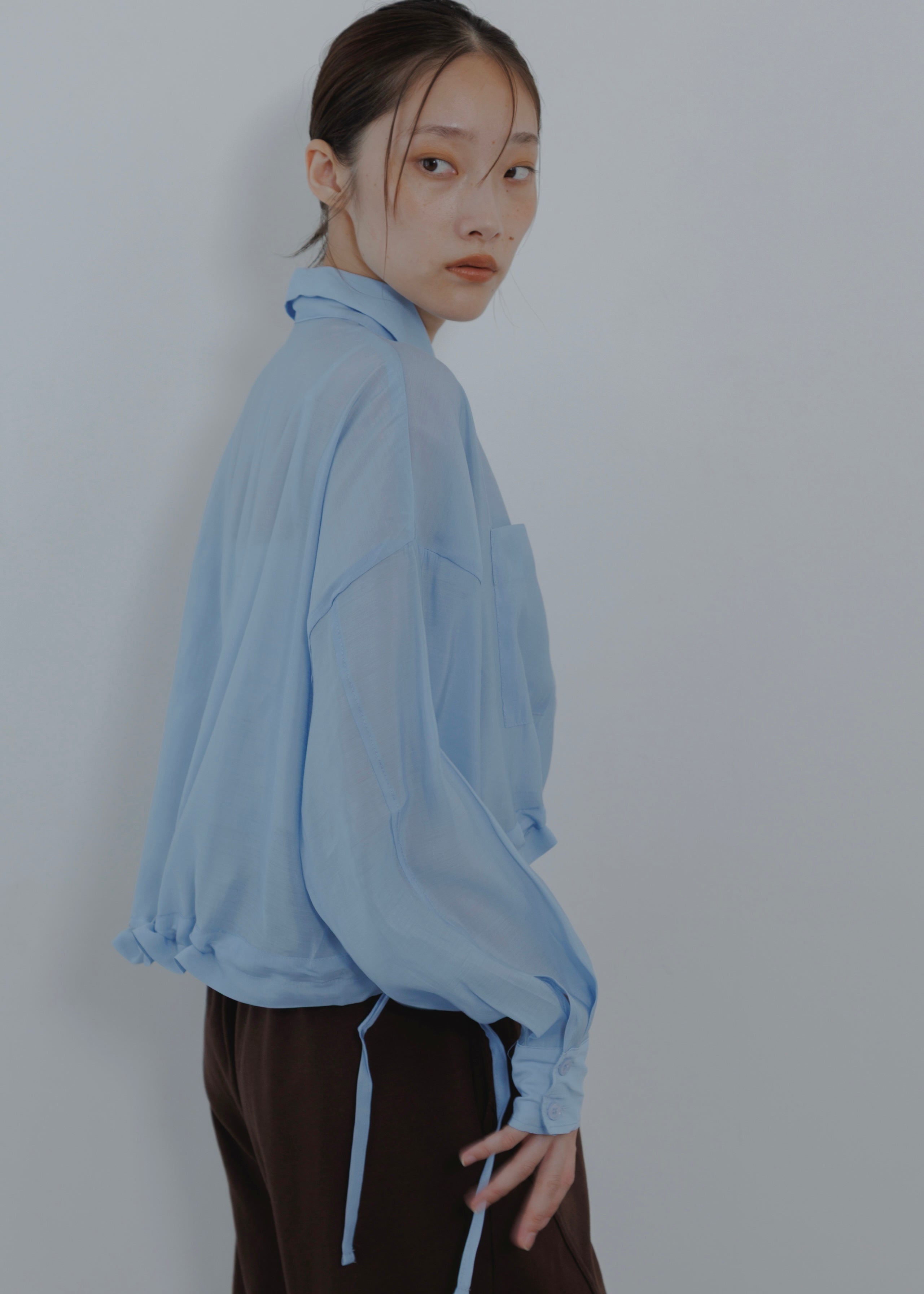 SHEER GATHER SHORT BLOUSE