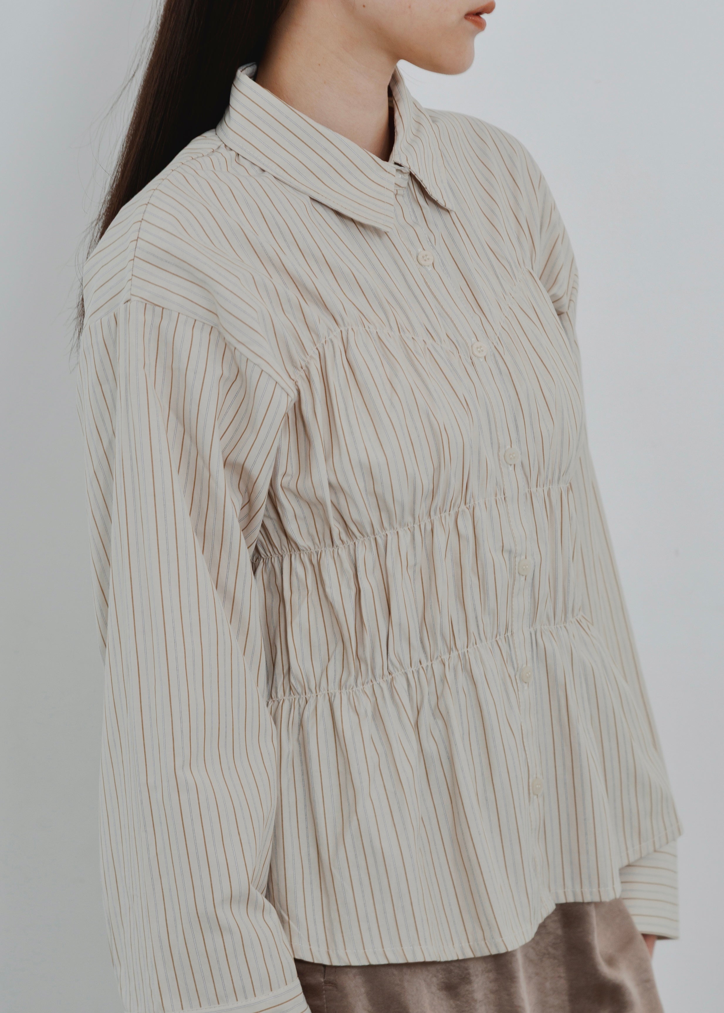 STRIPE SHIRRING SHIRT