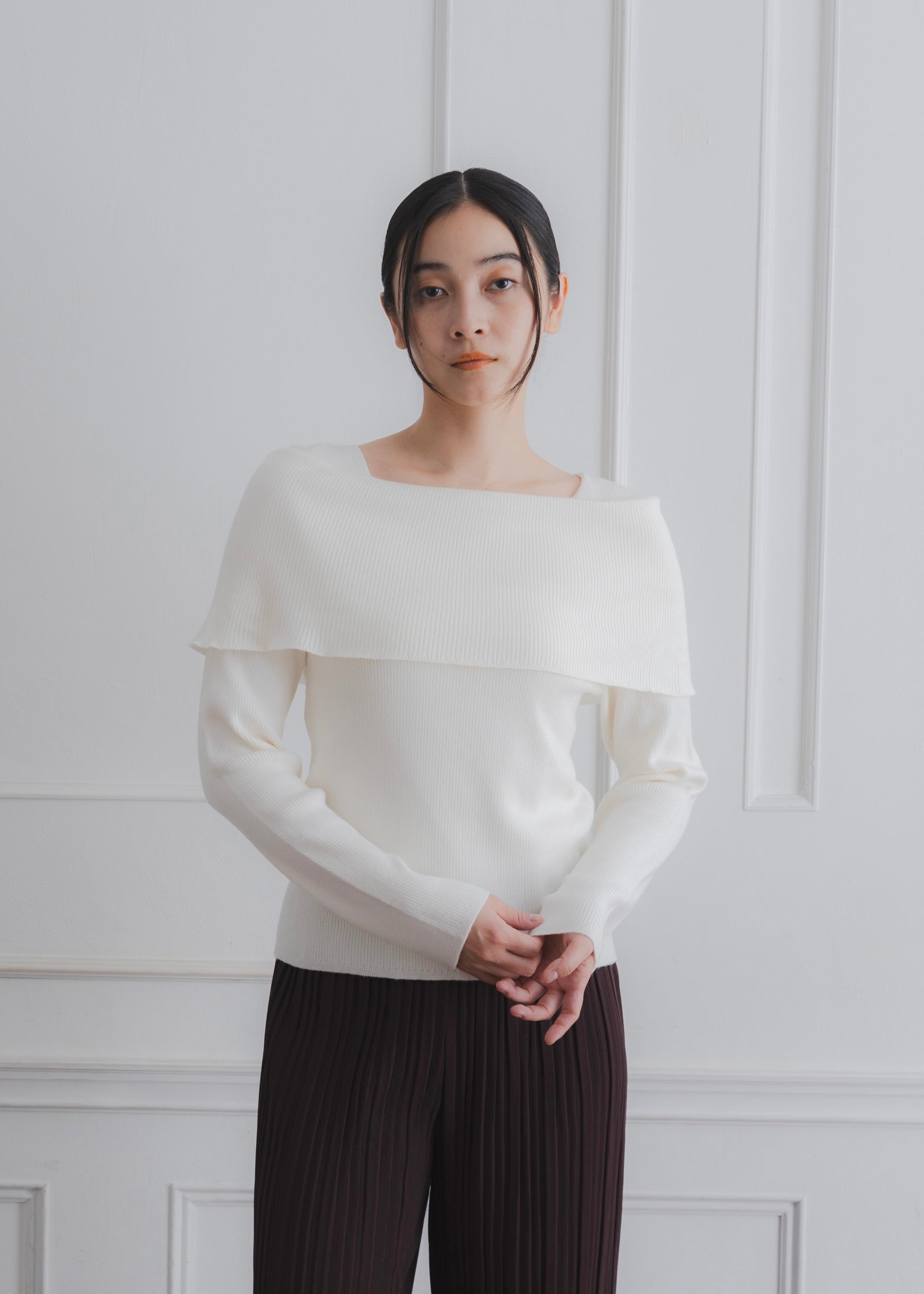 OFF SHOULDER KNIT TOP