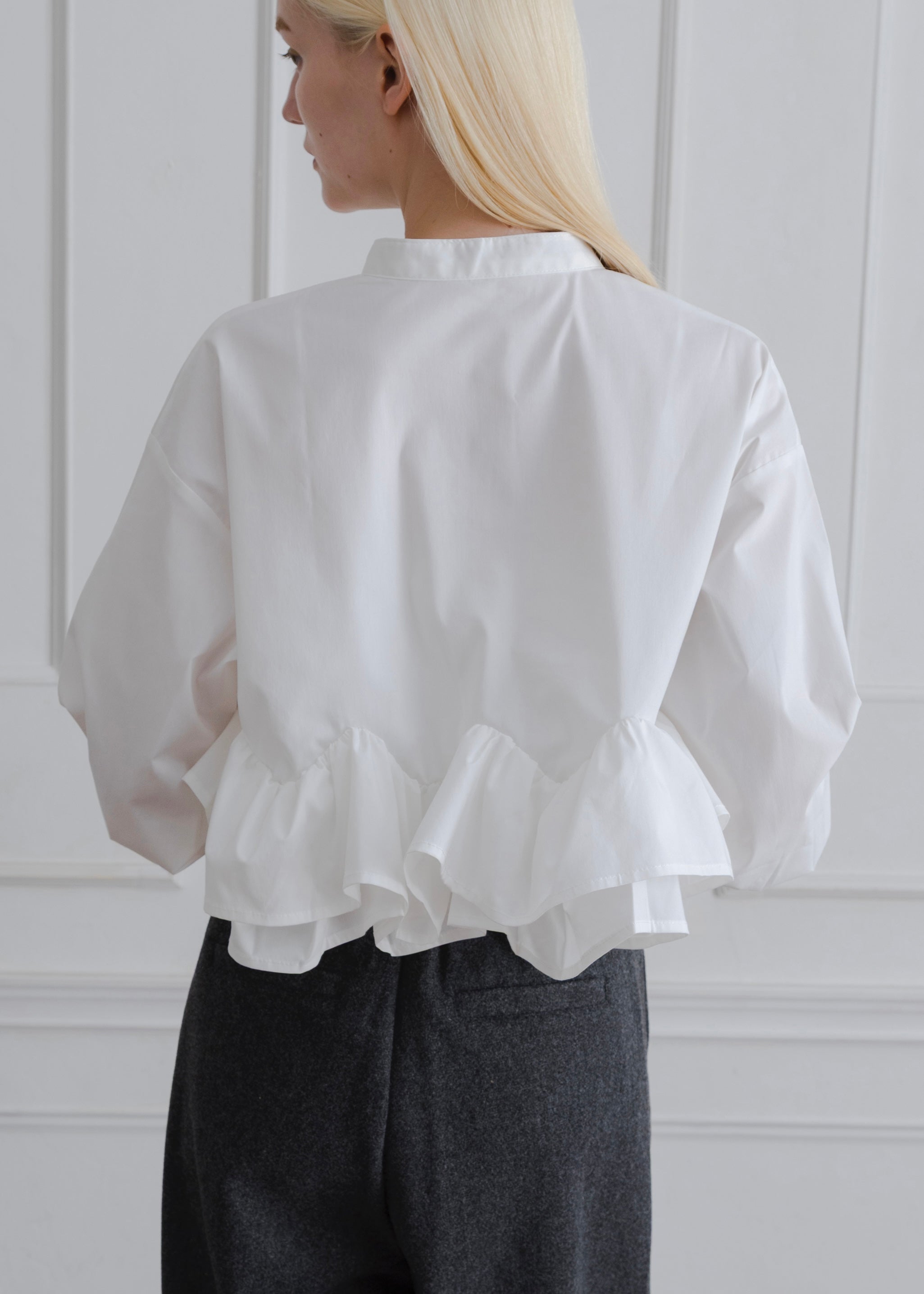 FRILL HEM BLOUSE