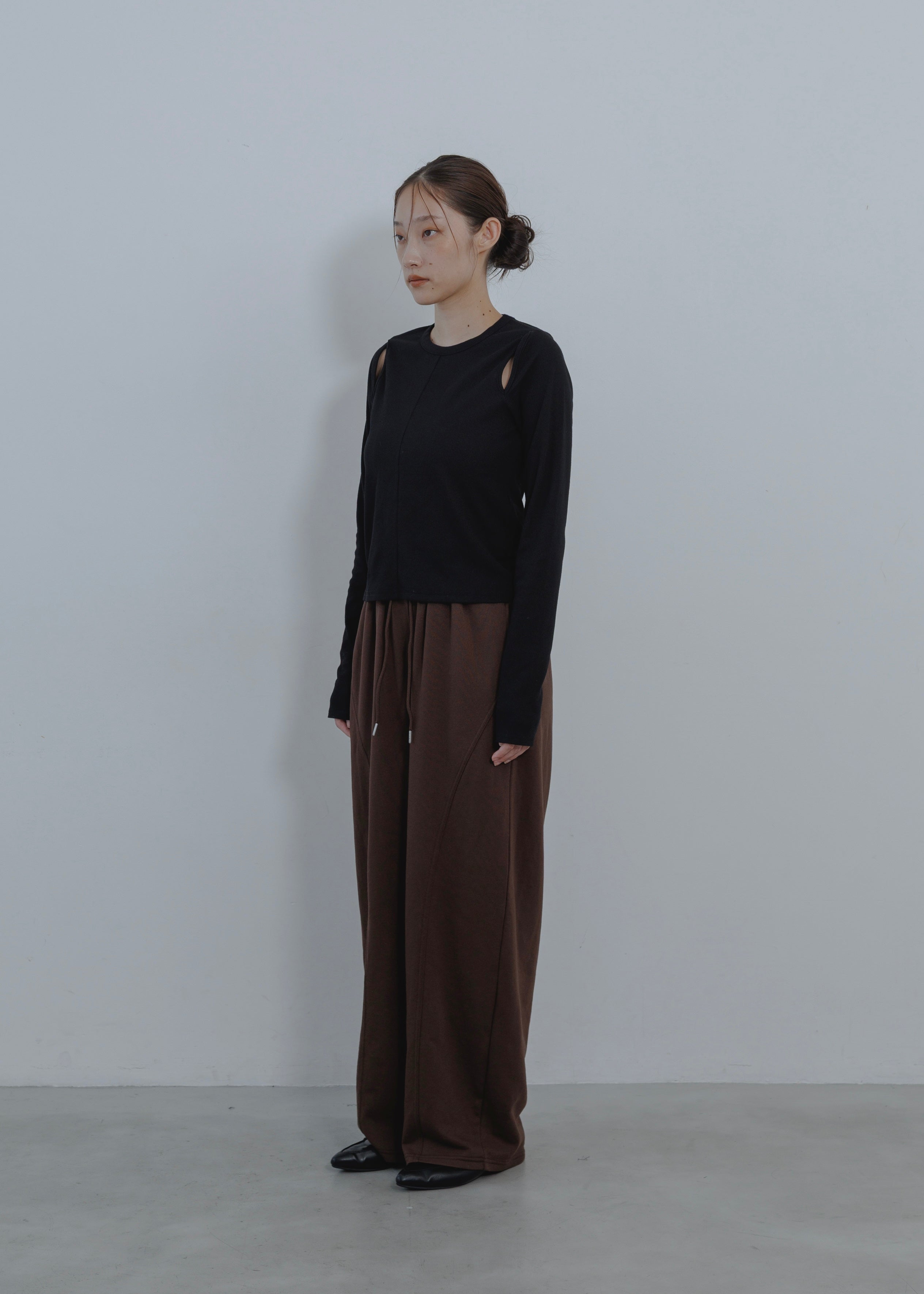 CUT OUT PULLOVER