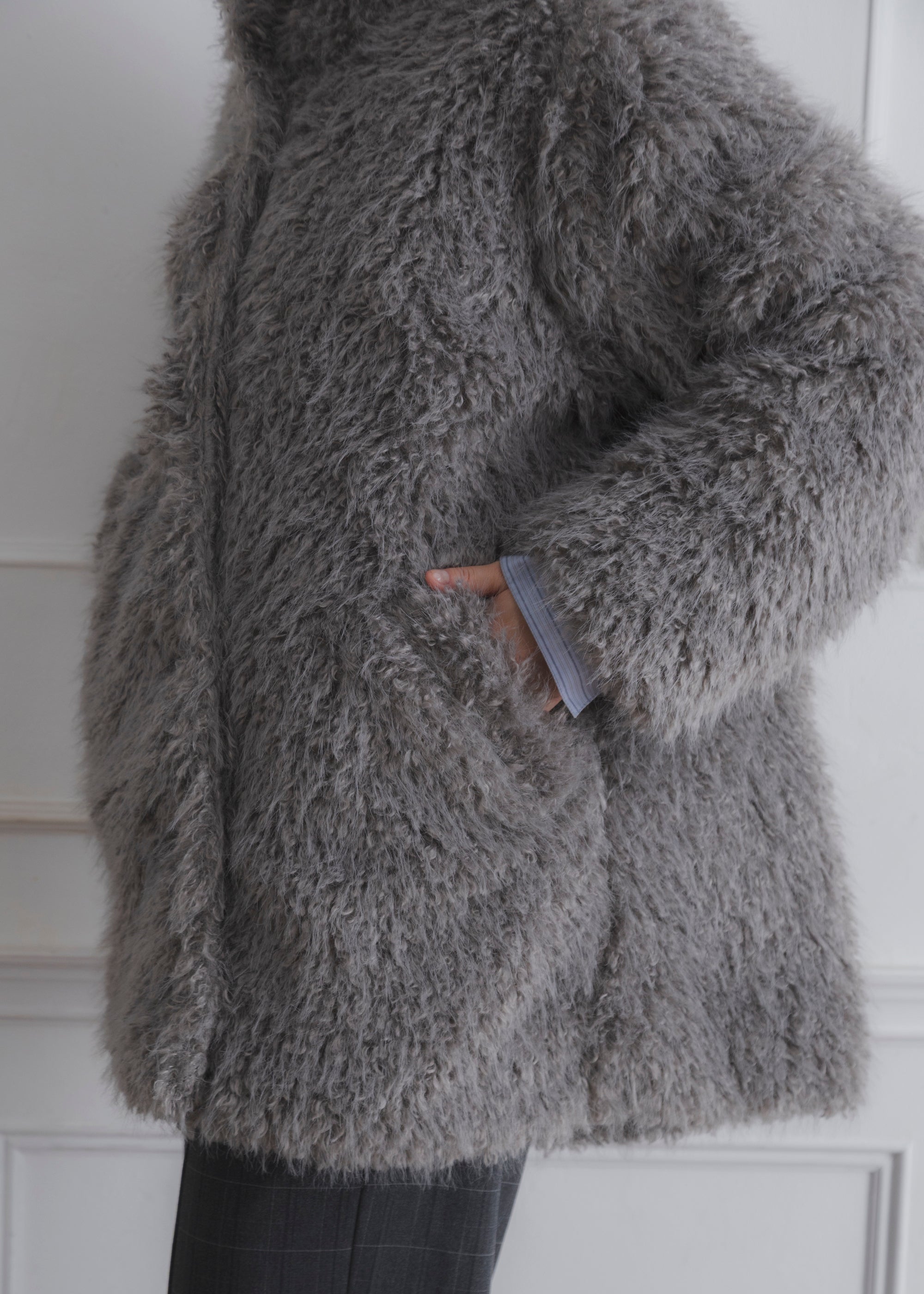 SHAGGY FUR COAT
