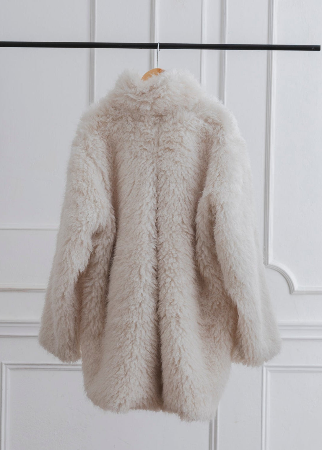 SHAGGY FUR COAT