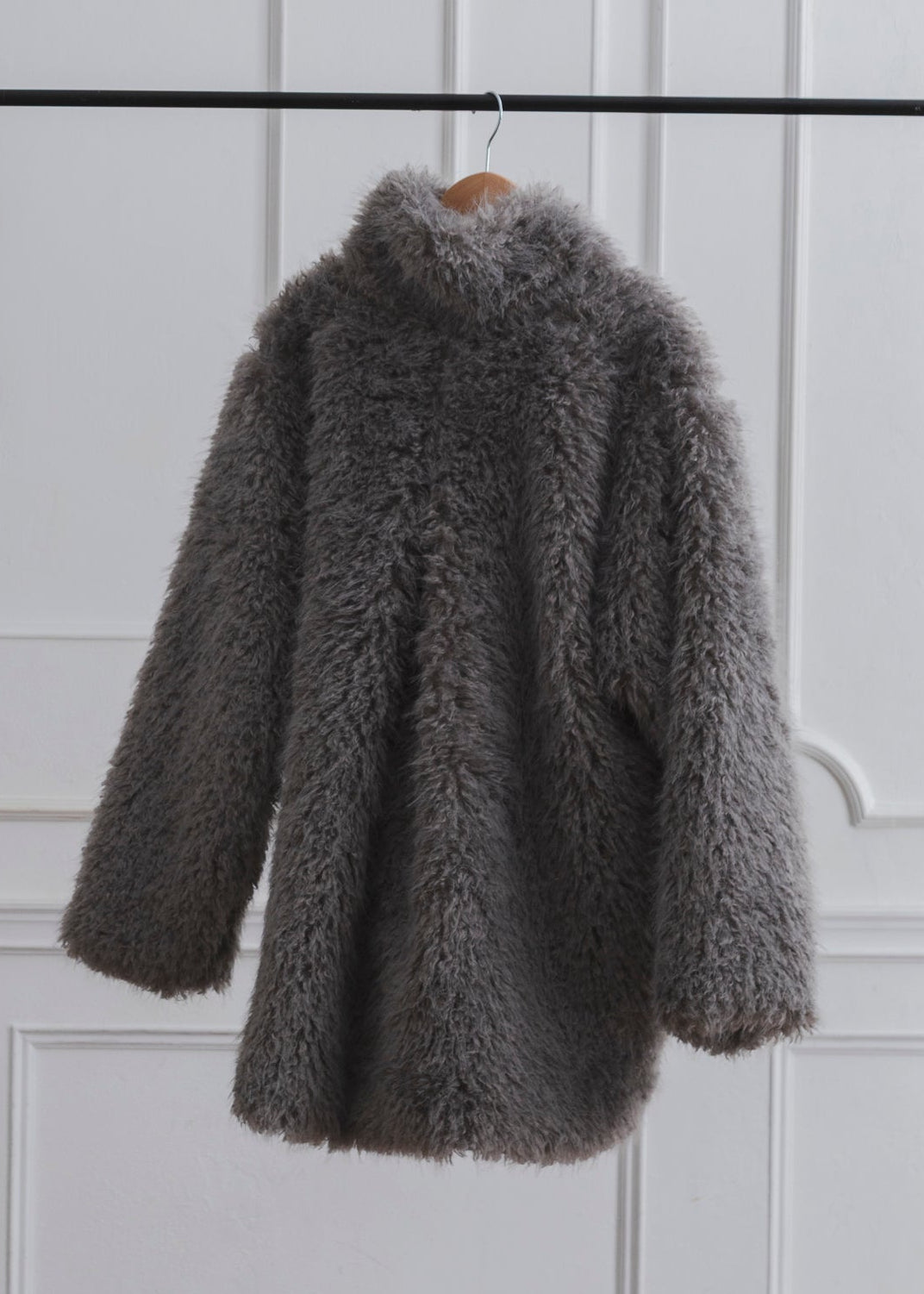 SHAGGY FUR COAT