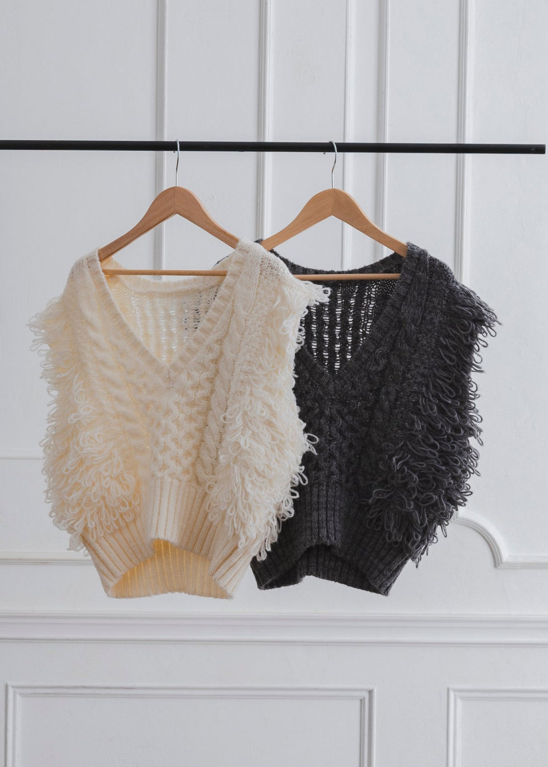 FRINGE KNIT VEST