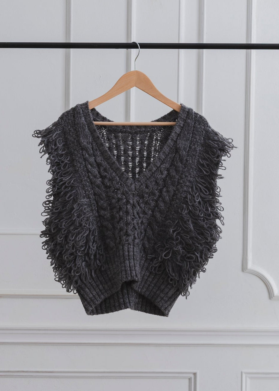 FRINGE KNIT VEST